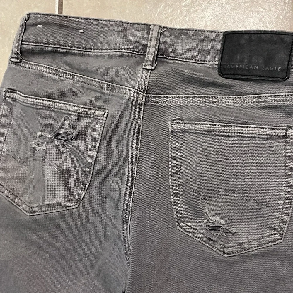 American Eagle AirFlex‎ 360 Skinny Jeans Men's 29x32 Gray Distressed